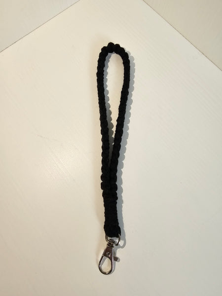 Macrame wristlet