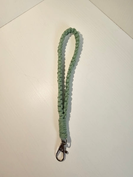 Macrame wristlet