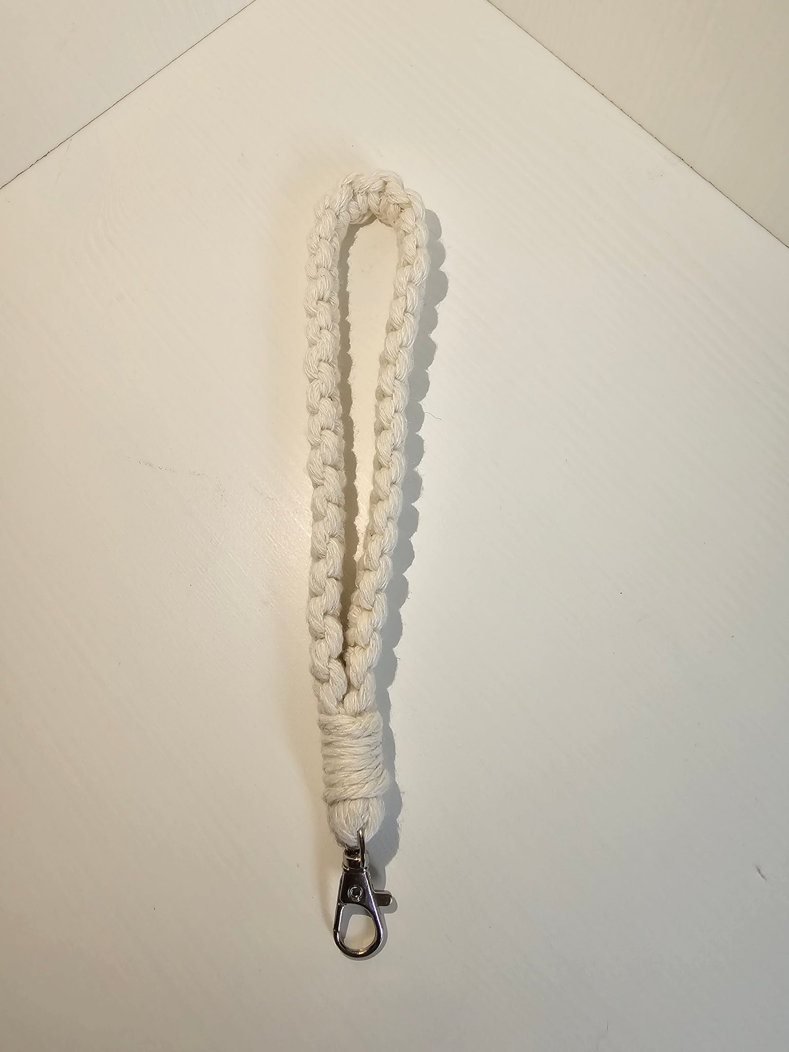 Macrame wristlet