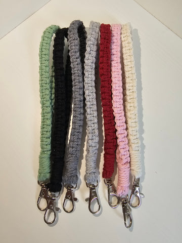 Macrame wristlet