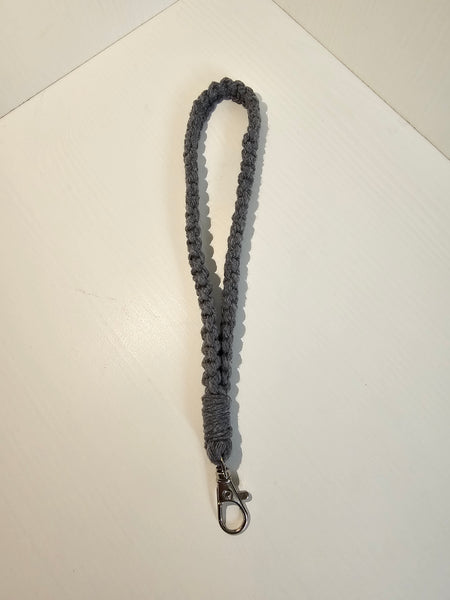 Macrame wristlet