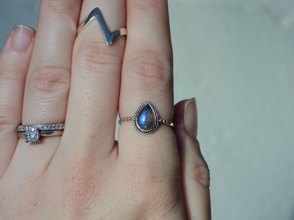 Sterling Silver teardrop Labradorite ring