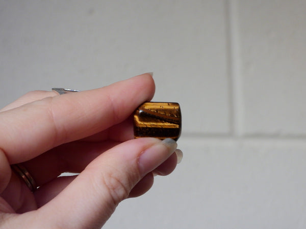 Tiger's Eye tumbles