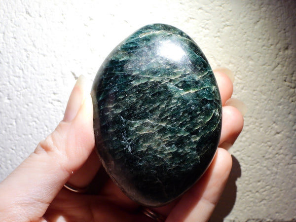 Teal Apatite palm