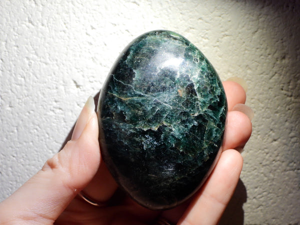 Teal Apatite palm