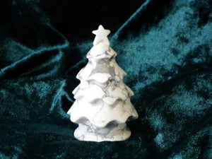 Howlite Christmas tree